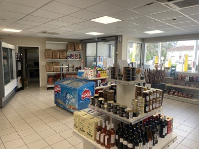 Station-service - G&eacute;raud Tampier